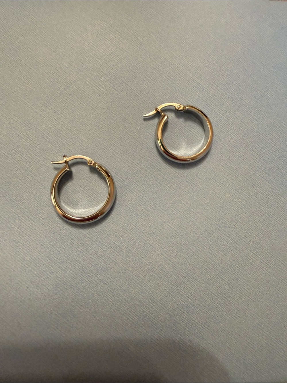 Classic Small silver Hoop Earrings